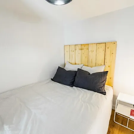 Apartment T2 In Near Stadium *