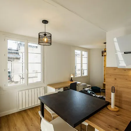 T2 In Near Stadium Apartment *
